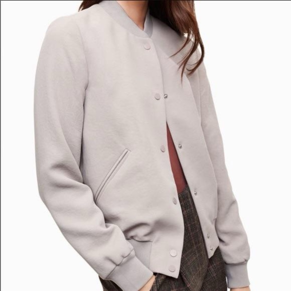 Wilfred • aritzia • Poussin Bomber • size small